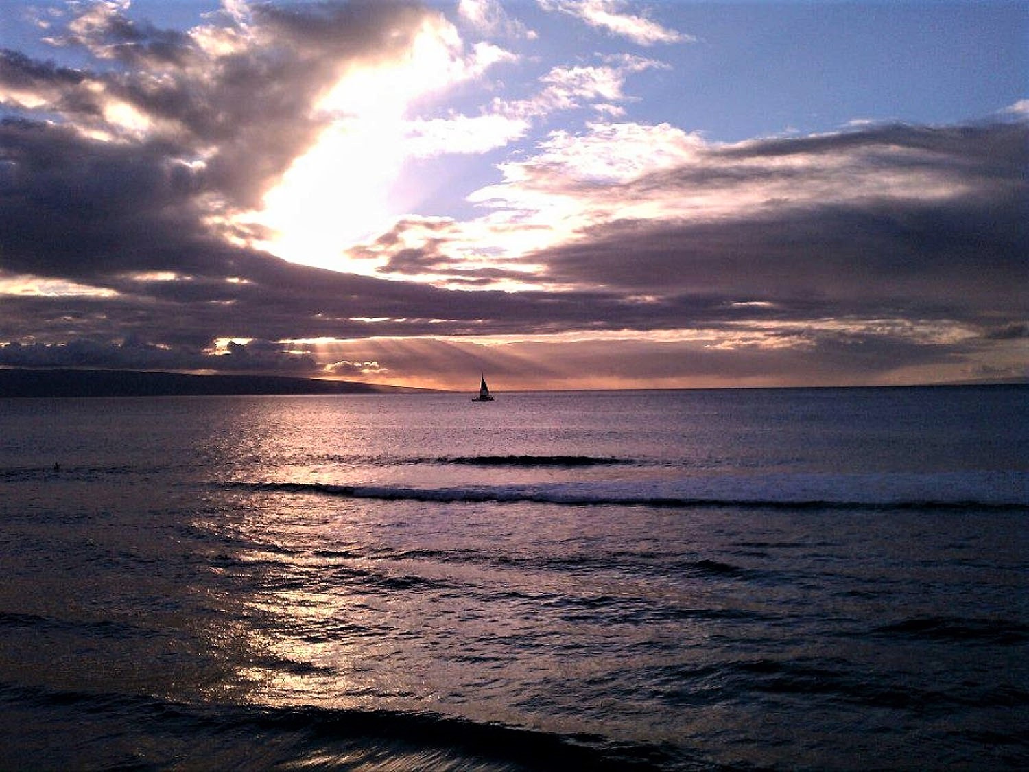Maui sun with boat (2)